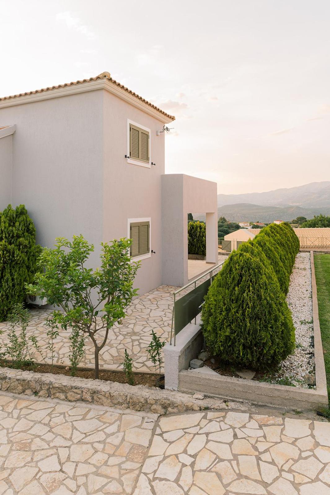 Vasilopoulos Residences - Villa Emelia With Shared Pool Argostoli  Eksteriør billede